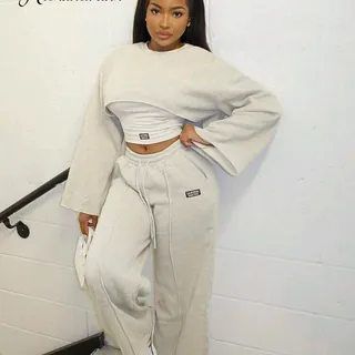 Cream Cozy Crop Sweatshirt & Jogger Set π€β¨ A