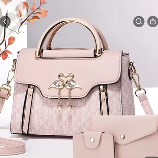 Stylish Women’s Handbag – Elegant & Trendy