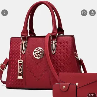 Elegant Women’s Handbag