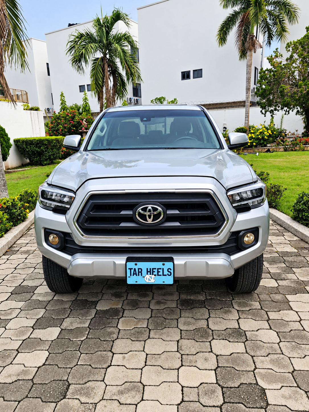 2022 Toyota Tacoma Automatic Pickup – Gray