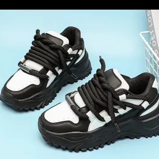 Menโs Lightweight Casual Sneakers