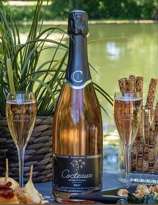 authentique-french-sparkling-wine.jpg