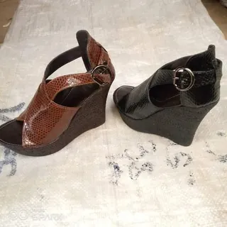 womens-shoes-.jpg