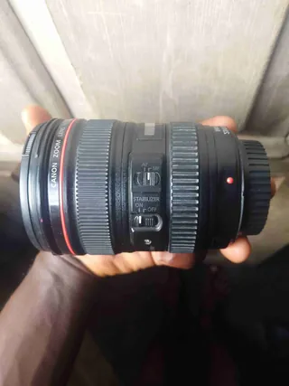 canon-lens-ef-24-105mm-f4l-usm-lens.jpg