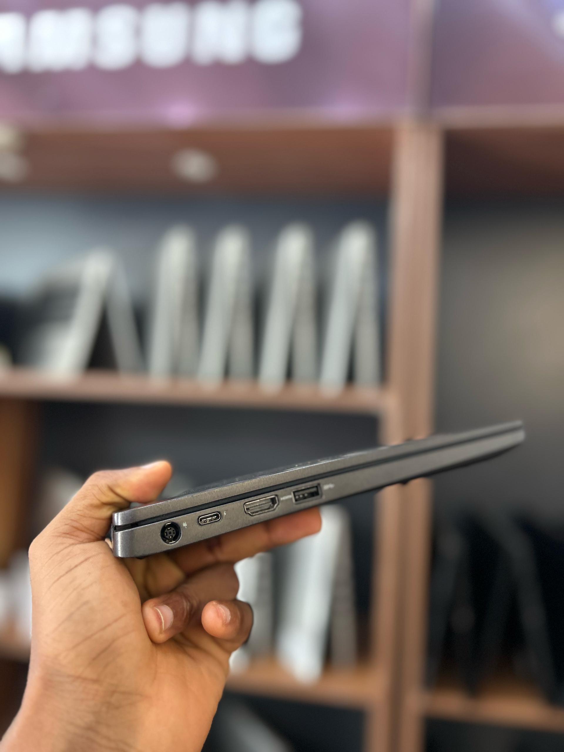 Dell Latitude 5300 (CORE I7 8TH GEN) PROCESSOR