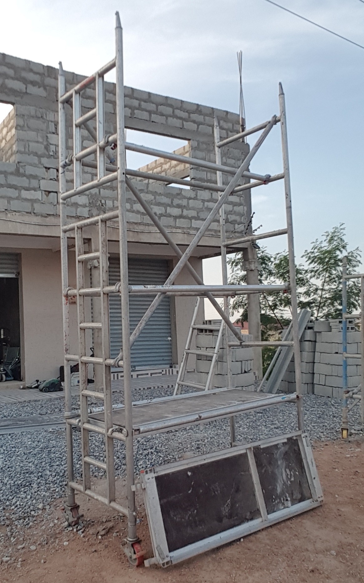 Strongman Rolling Scaffolding in GH