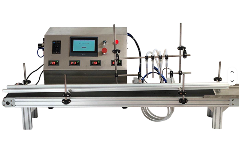 Automatic 4-Nozzle Filling Machine  with a Conveyor for Small Scale Water Cosmetic Chemical 500ml for Glass Bottles in GH