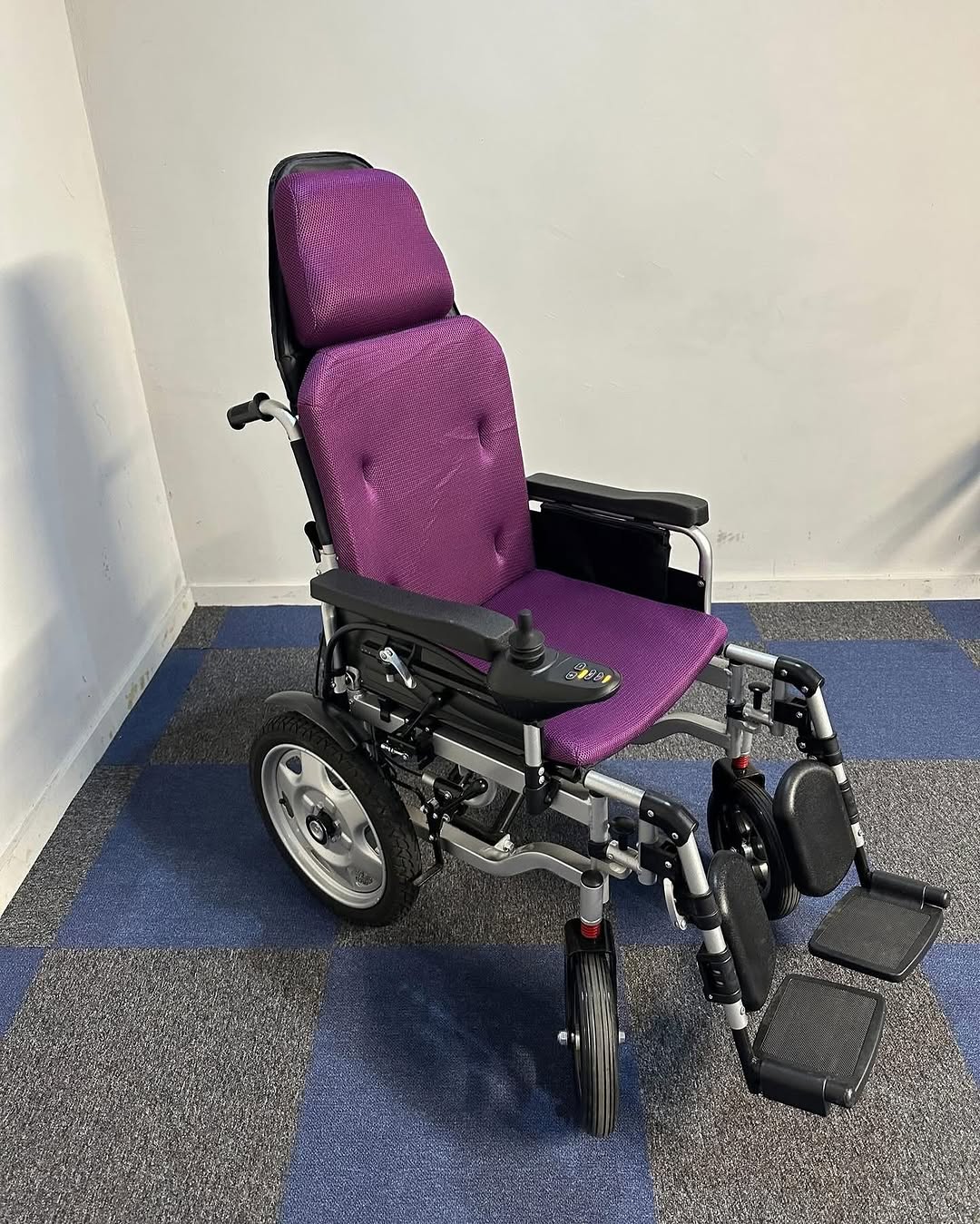 WHEELCHAIRS in GH