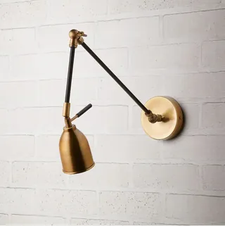 pick wall light.jpg