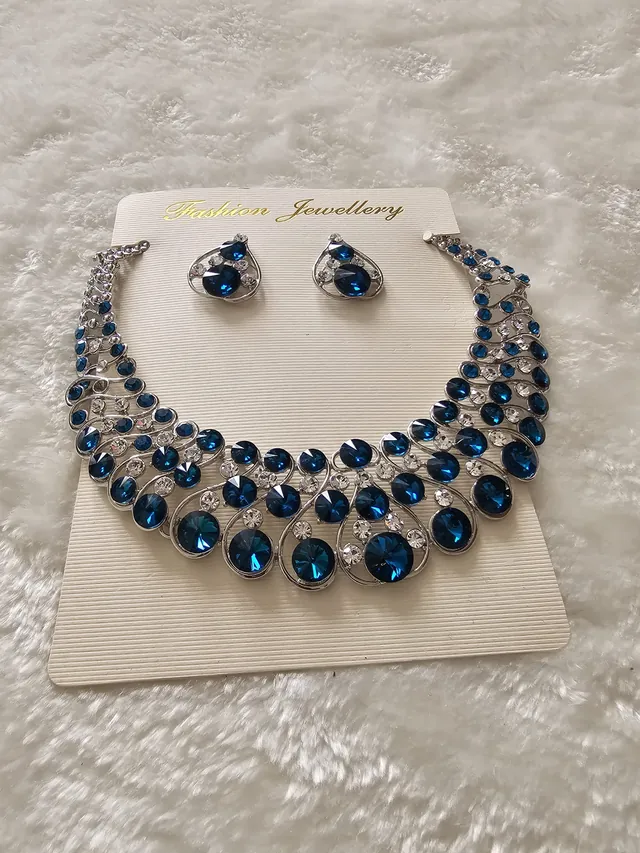 Fashion Jewellery Silver and Turquoise Diamante Set in GB