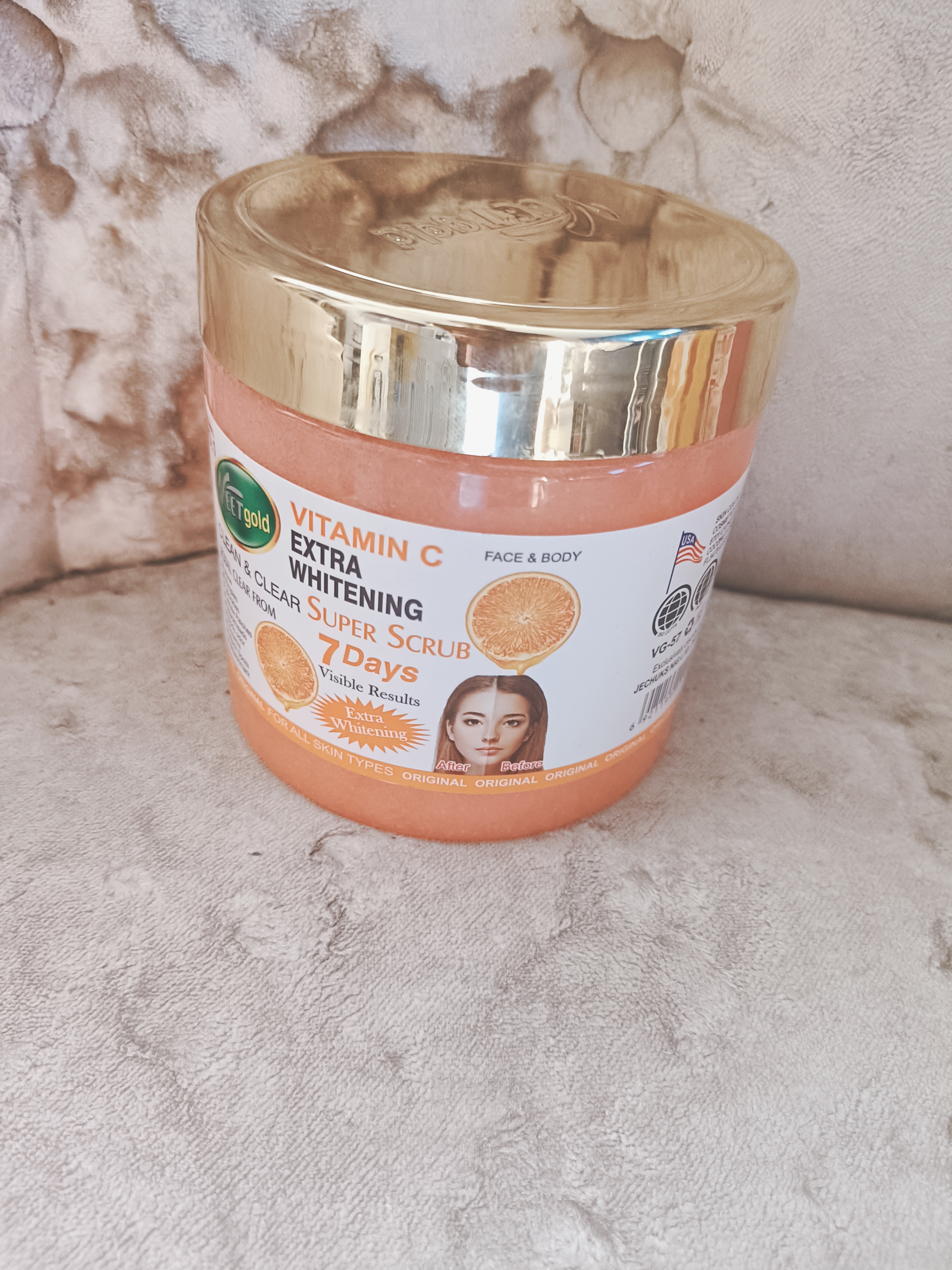 Veetgold vitamin C body scrub in GB