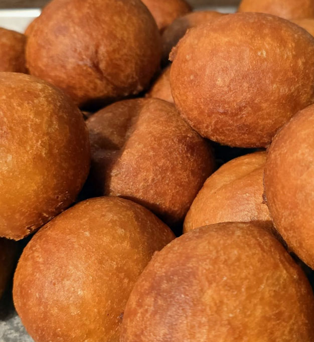Ghana Bofrot (Puff Puff / Togbei) | 9pcs per Pack | Fresh African Snack UK