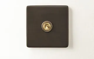 One gang 2 way florence toggle switchin bronze.jpg