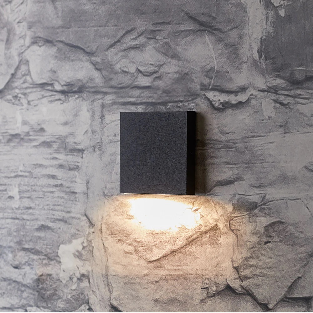 Harlyn ip65 Path Light in Storm in GB