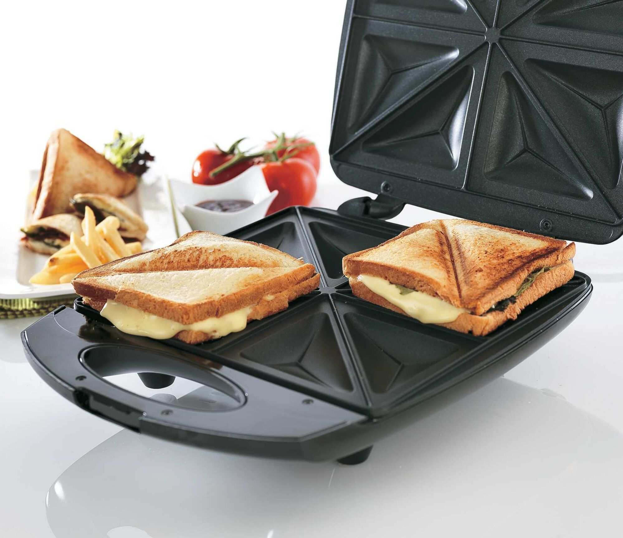 Sandwich Maker in GH