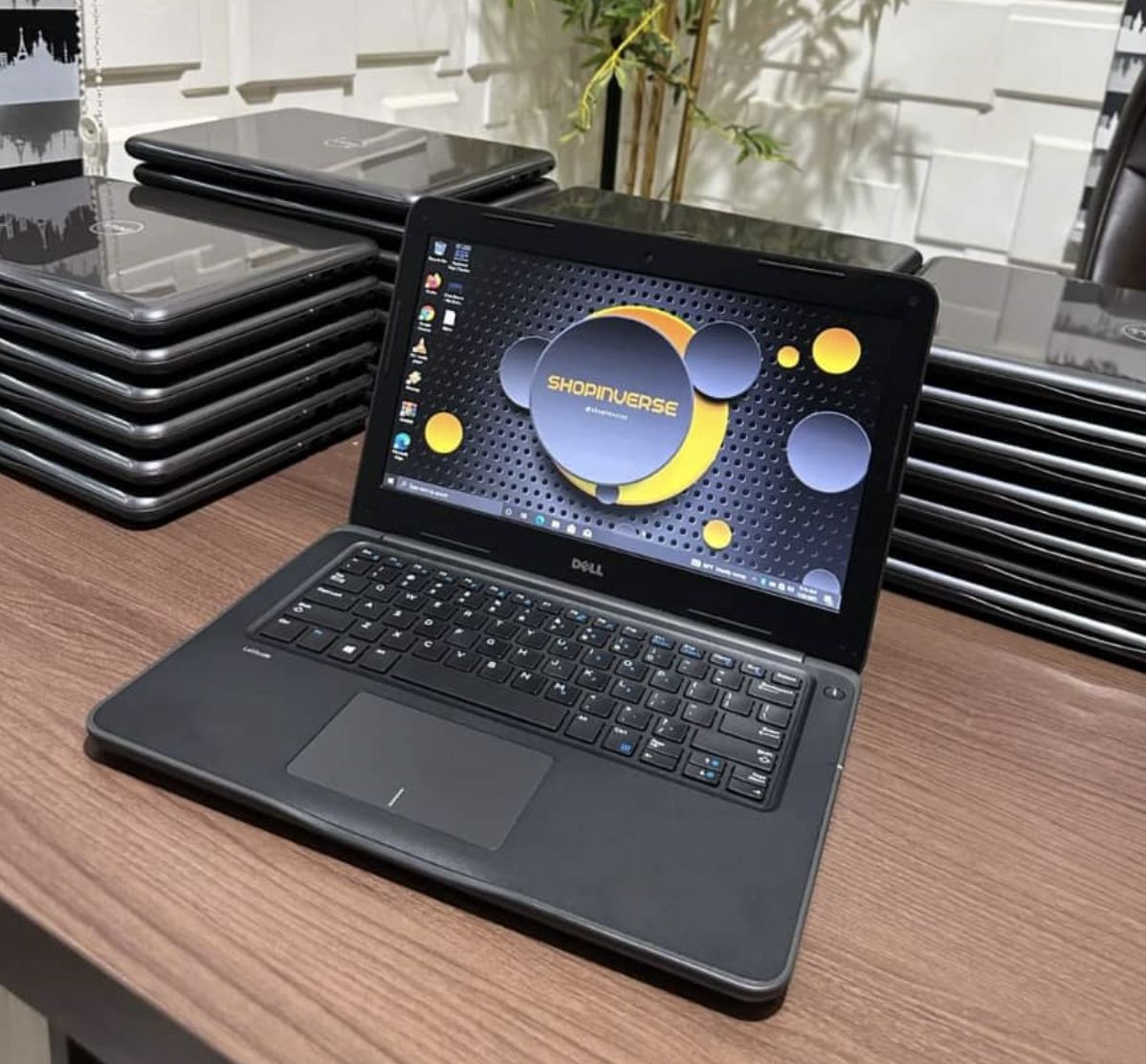 Dell latitude 3380 Core i3 6th Generation 128gb SSD  4gb RAM