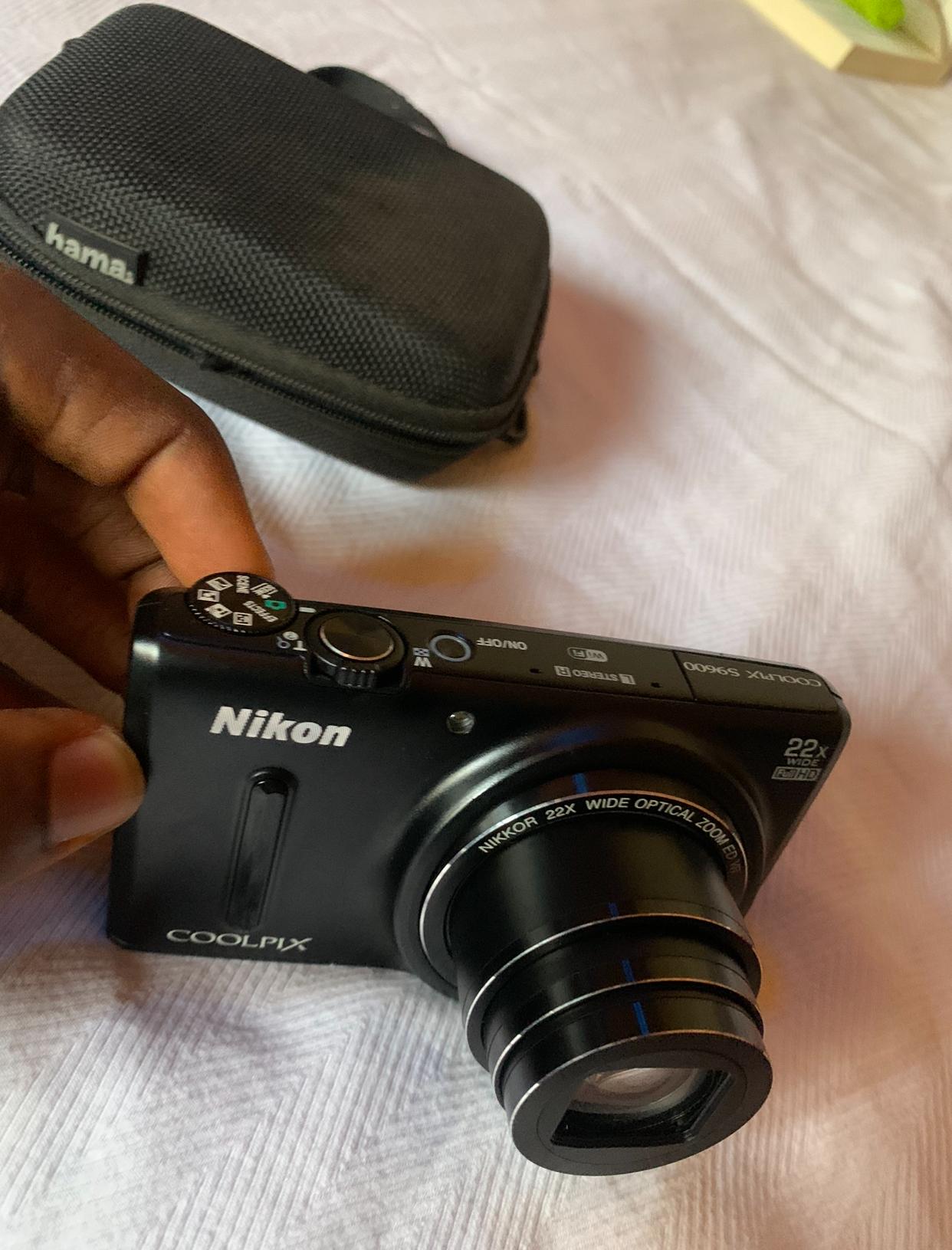 Nikon S9600 inbuilt Wi-Fi