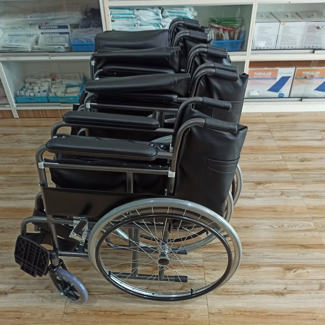 Foldable Manual Wheelchair