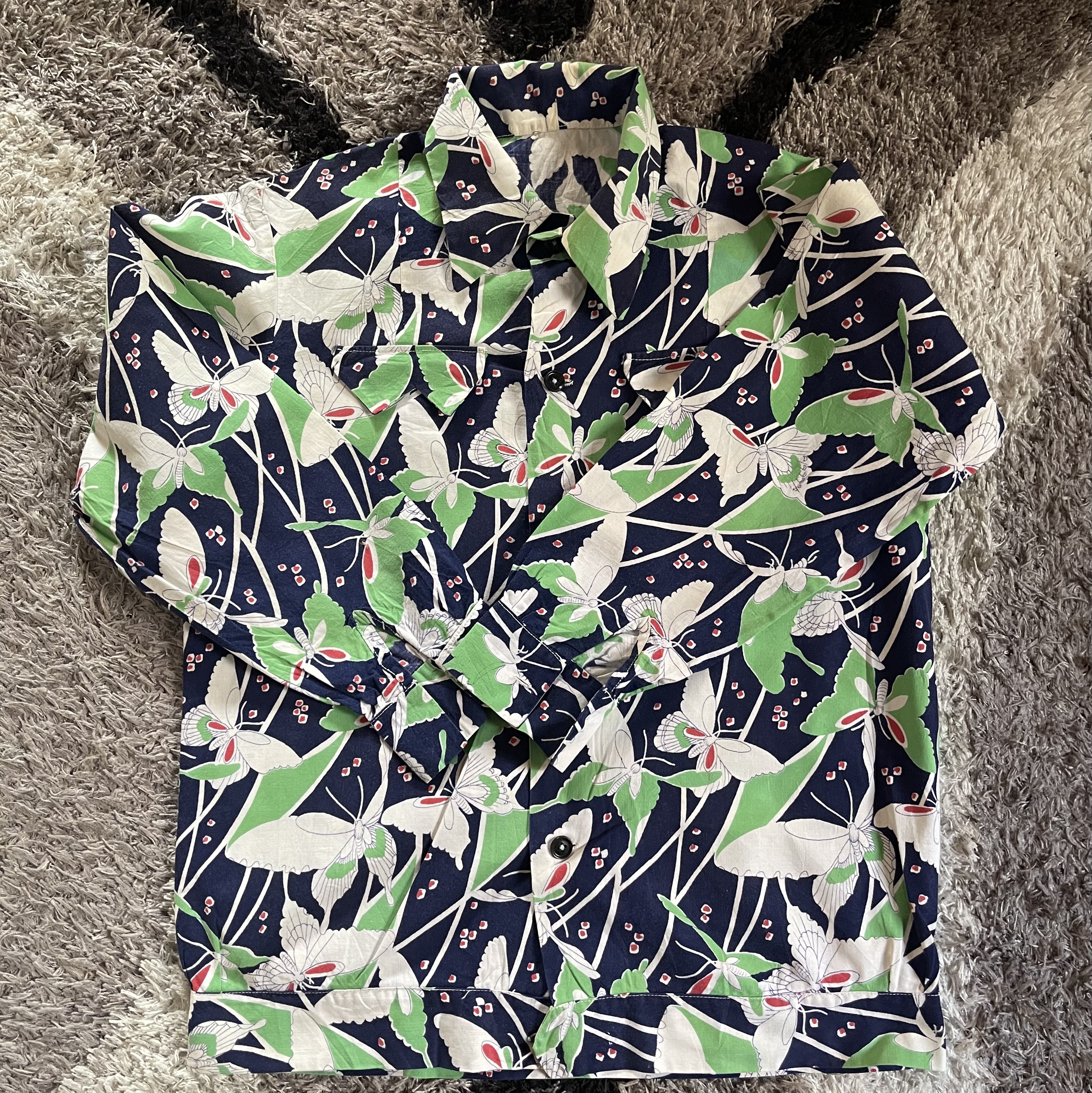 Men’s shirt bale opened for Retail and Wholesale Selection