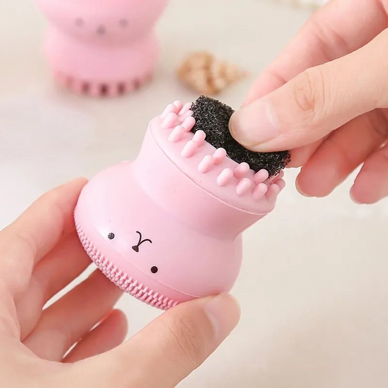 Silicone face cleaning and exfoliating brush